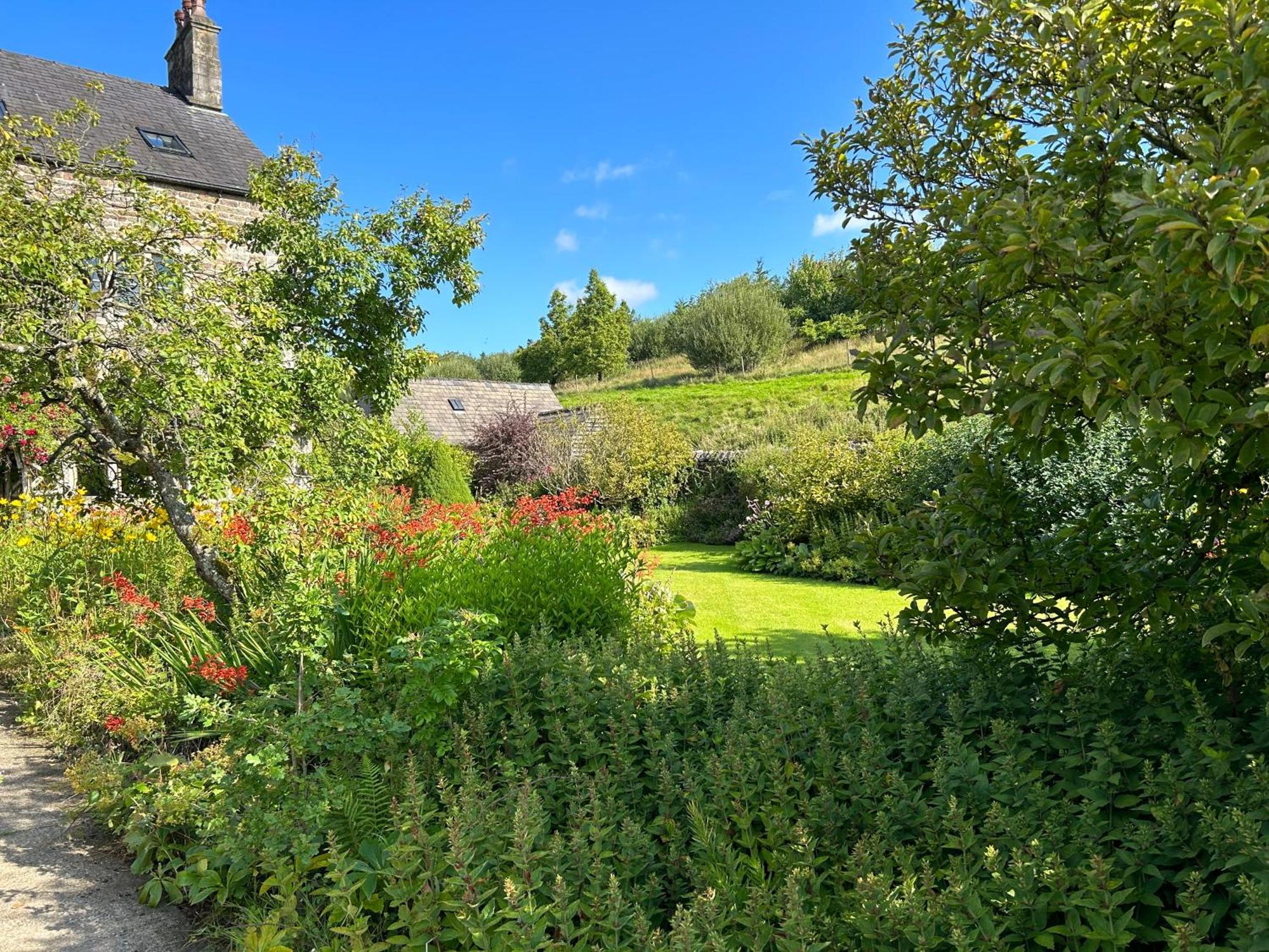 Large Country Farmhouse Waddington  Exterior foto
