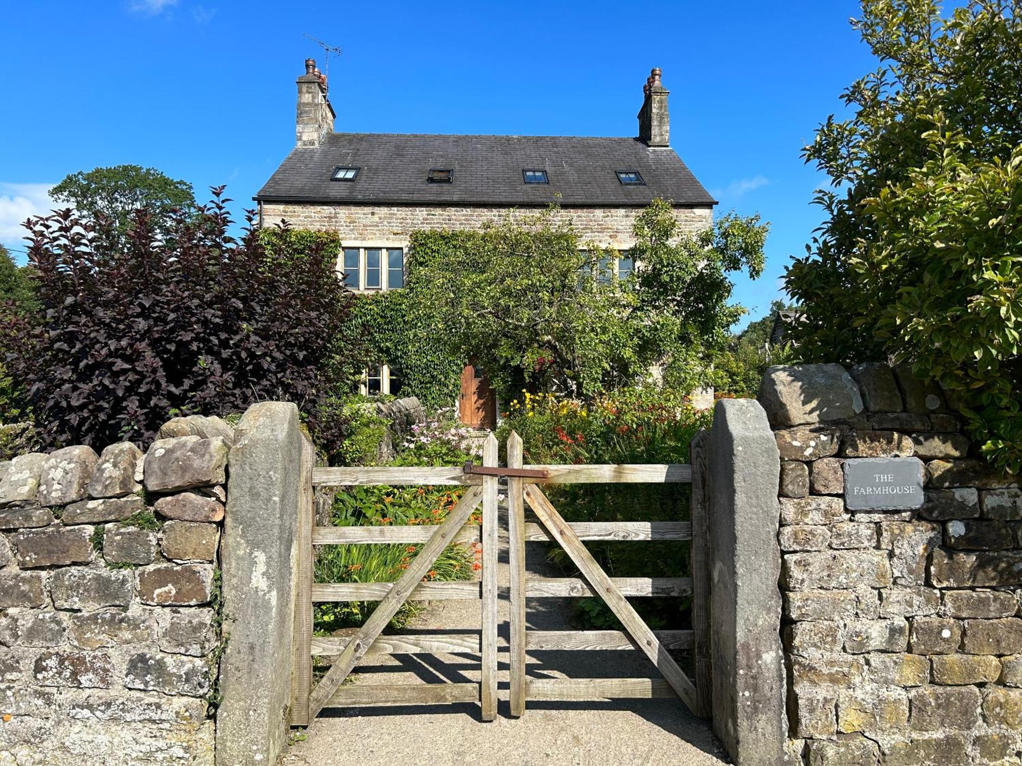 Large Country Farmhouse Waddington  Exterior foto